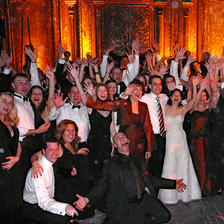 abbey-inn-wedding-bride-groom-end